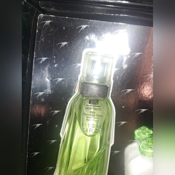 Thierry Mugler Mugler 3pc Gift Set - Picture 6 of 8